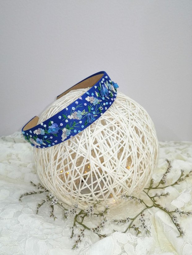Bentita/Coronita brodata manual "Royal Blue"