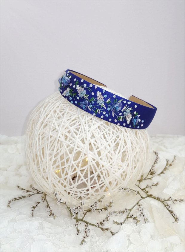 Bentita/Coronita brodata manual "Royal Blue"