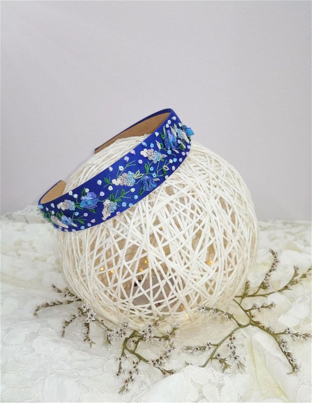 Bentita/Coronita brodata manual "Royal Blue"